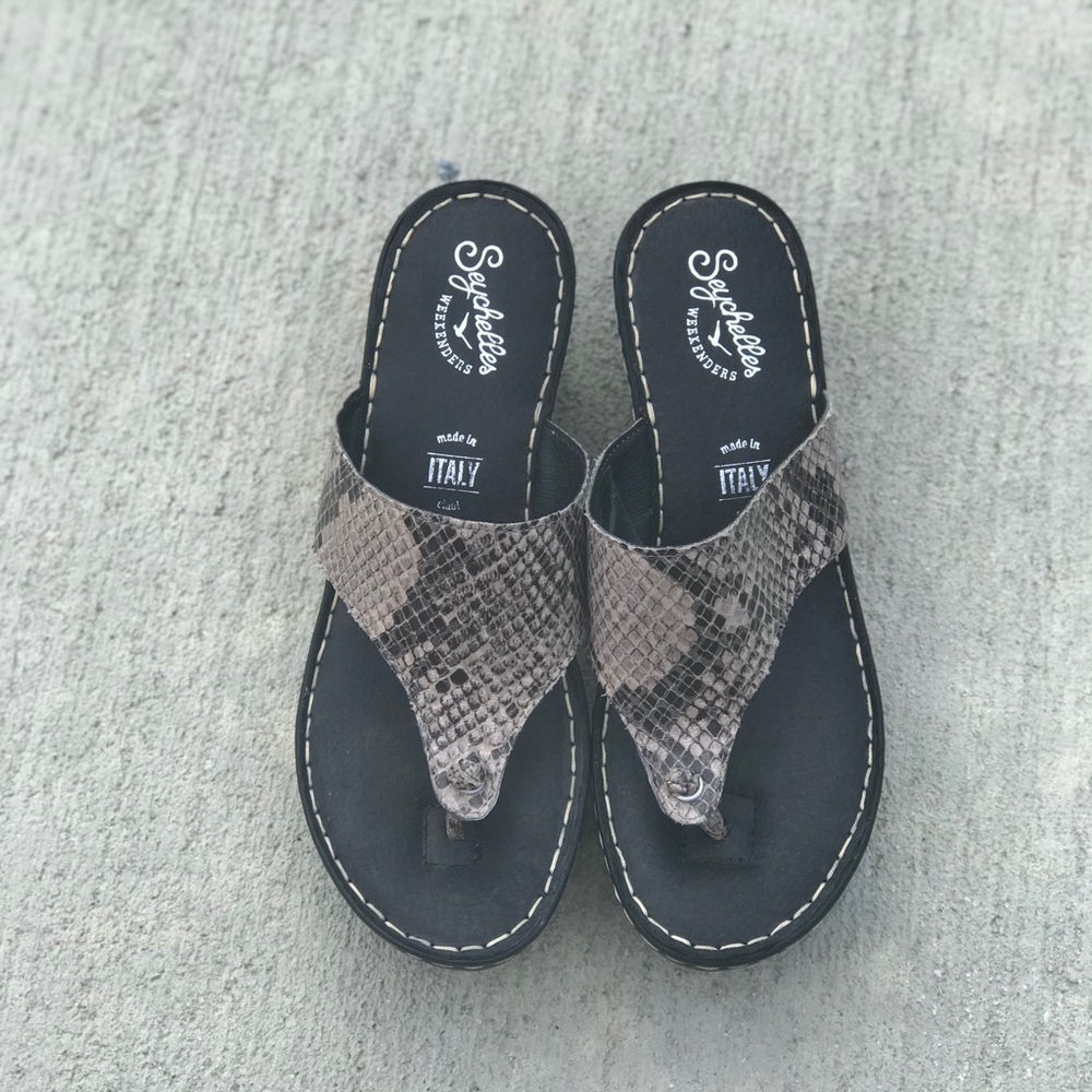 Seychelles stack sandals